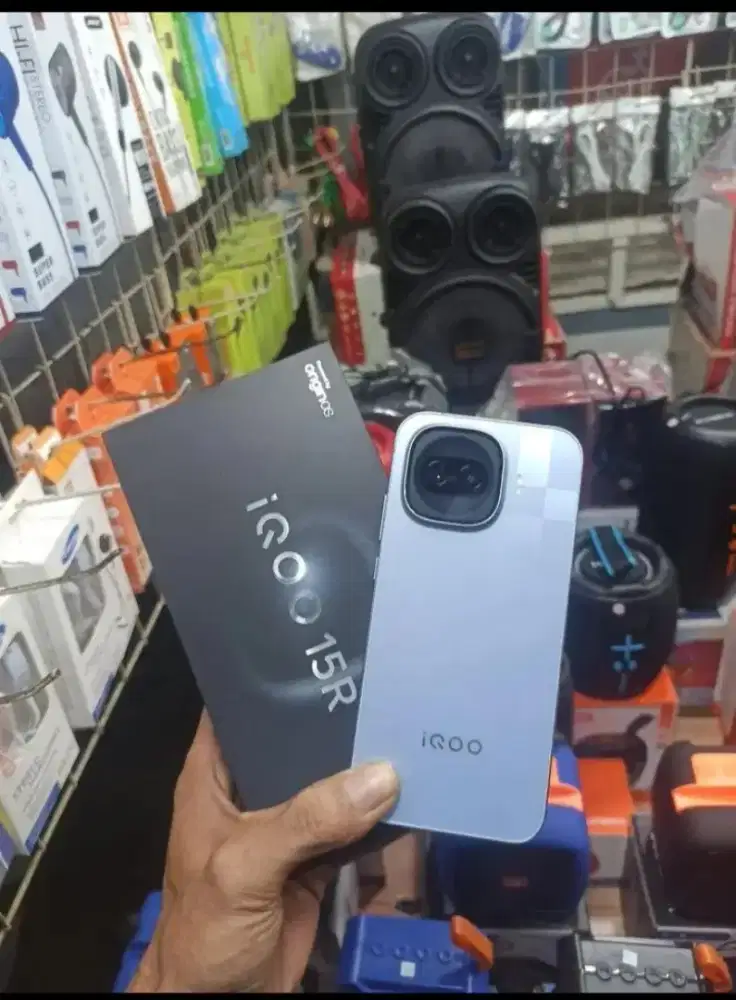 IQOO 15R RAM 8+8/256 FULLSET MULUS NO MINUS