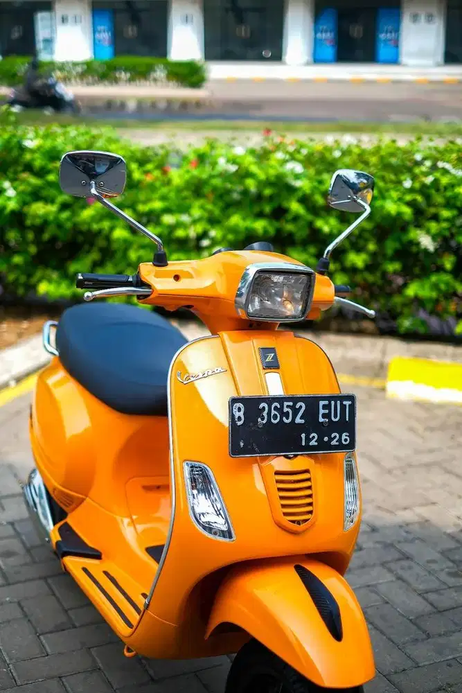 PIAGIO VESPA MATIC S 150 2VIE TAHUN 2012