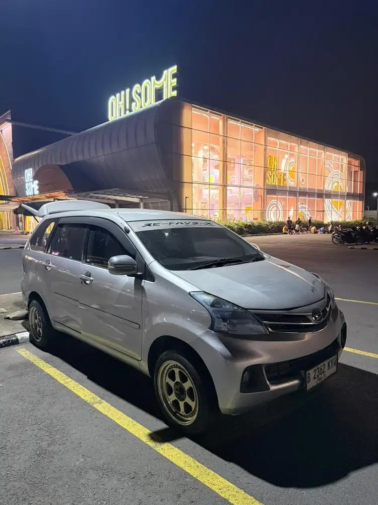 DAIHATSU XENIA 1,3 R DELUXE 2015