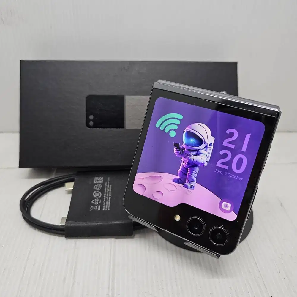 HOT ITEM SAMSUNG GALAXY Z FLIP 5 5G GRAPHITE 8/256 EX SEIN RESMI FULLS