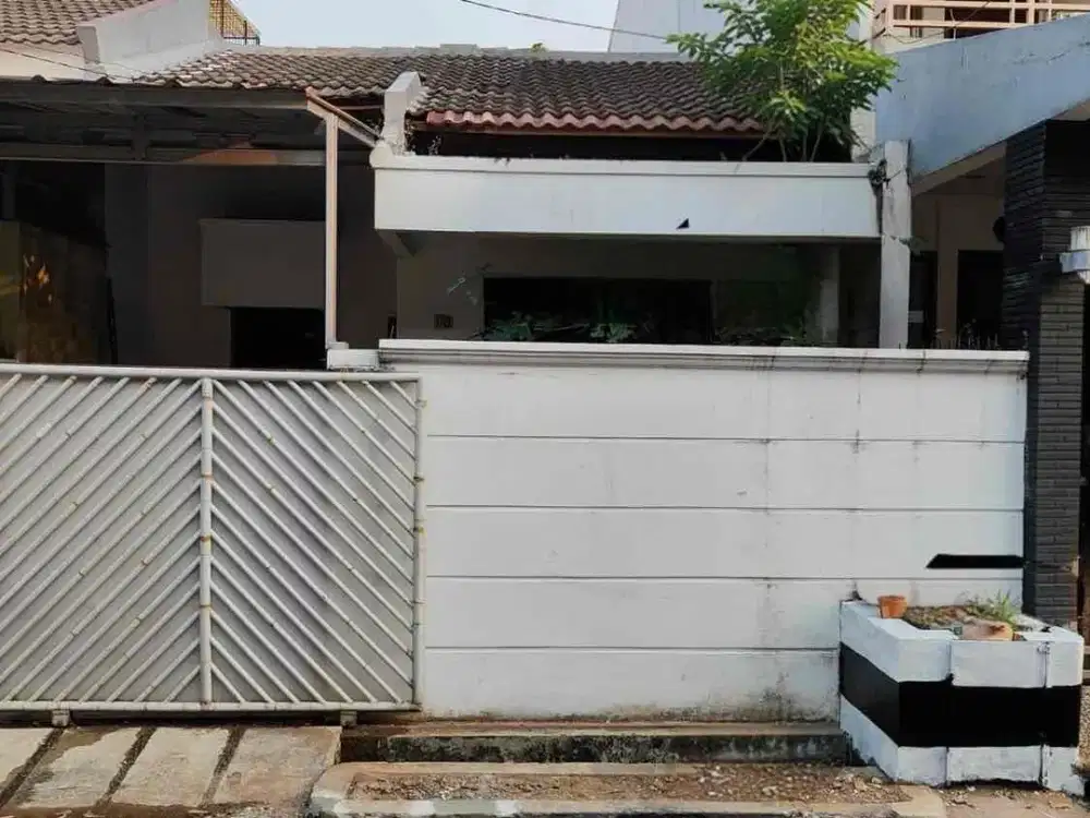 Rumah Siap Huni di Taman Buaran Indah, Jakarta Timur