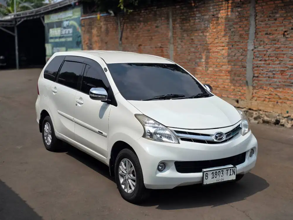 Daihatsu Xenia R Deluxe Matic 2015 Dp 5 Juta