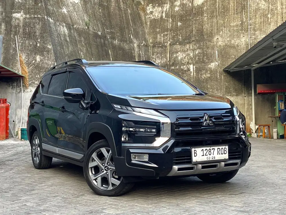 Xpander Cross Premium Package Matic 2022 Facelift