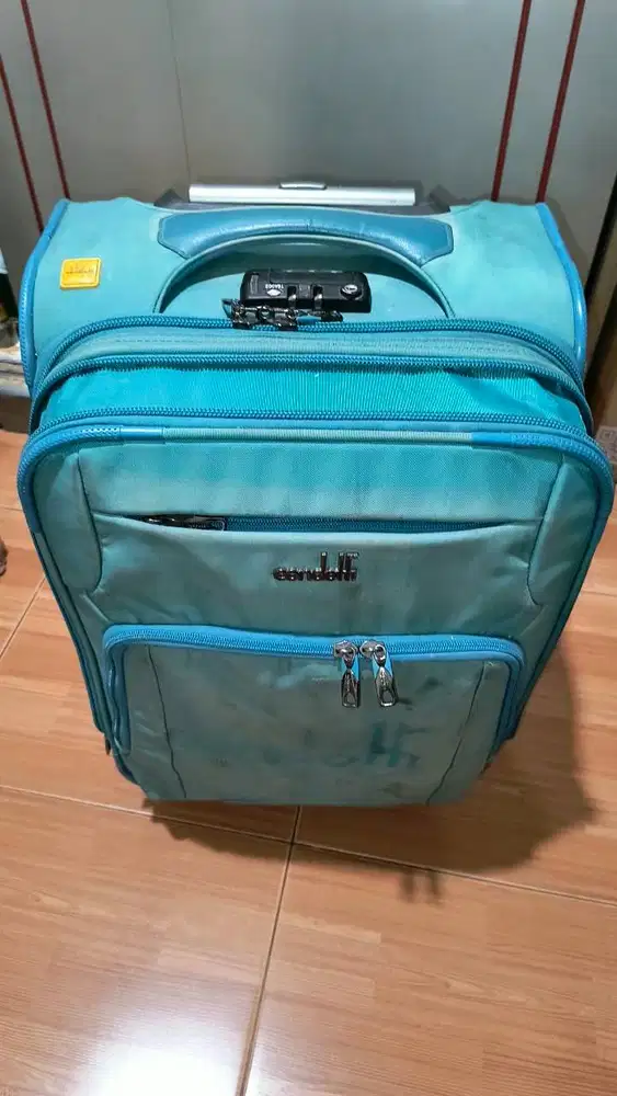 Koper kecil untuk laptop