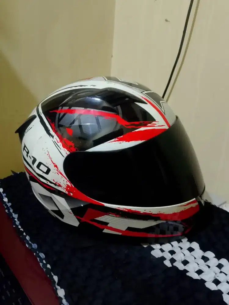 Jual KYT R-10 Second