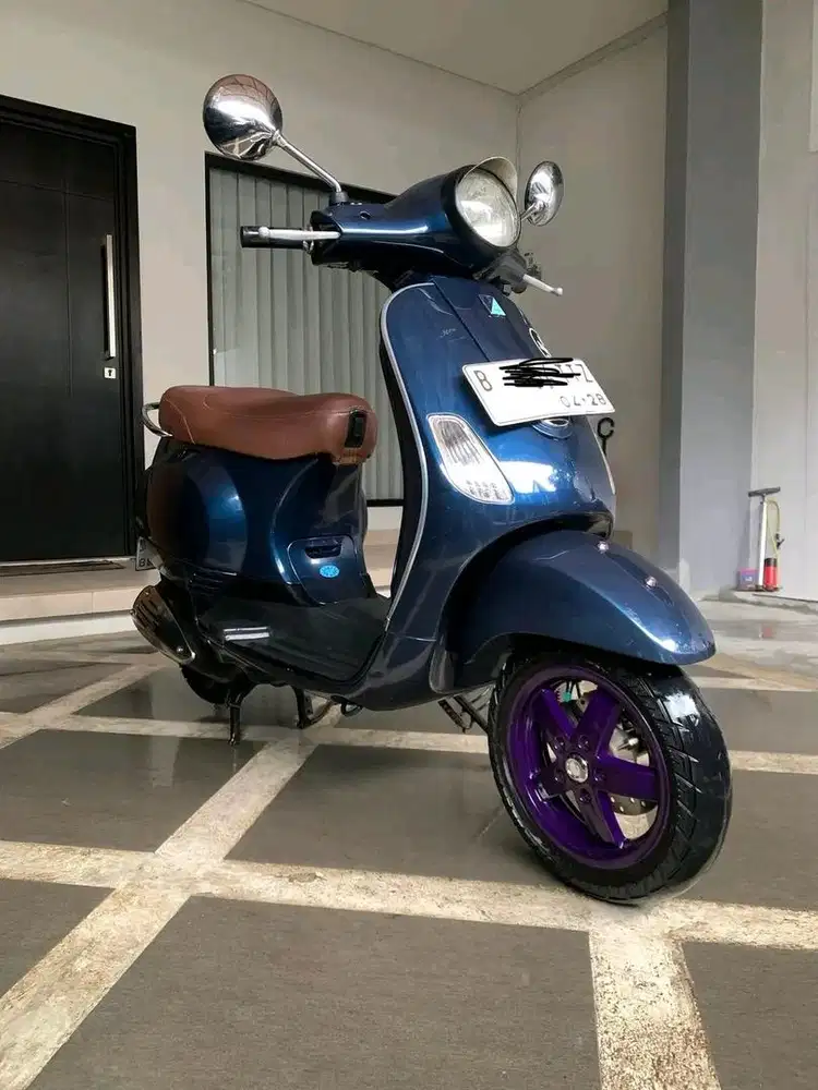 VESPA LX 125 2V LENGKAP HARGA NEGO