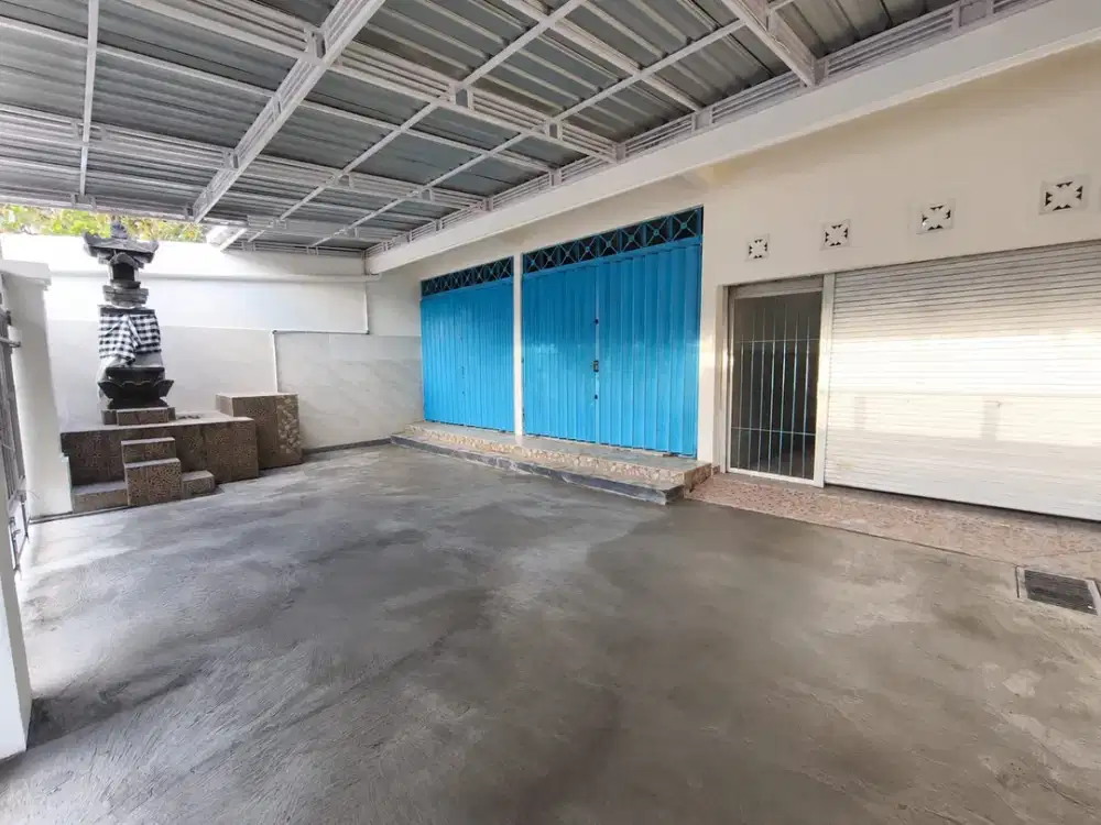 DISEWAKAN GUDANG/KANTOR DAN MESS 3BR- LOKASI STRATEGIS DEKAT SEMINYAK