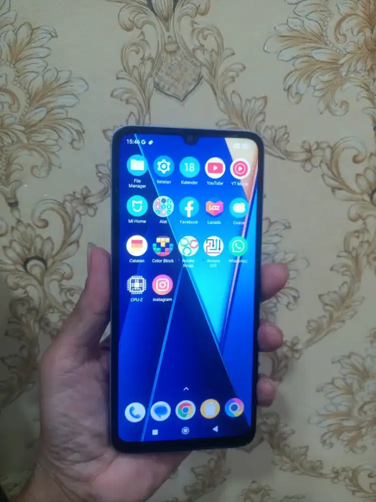 Poco c65 ram 8/256 Refurbis mlus normal semua nya unit charger