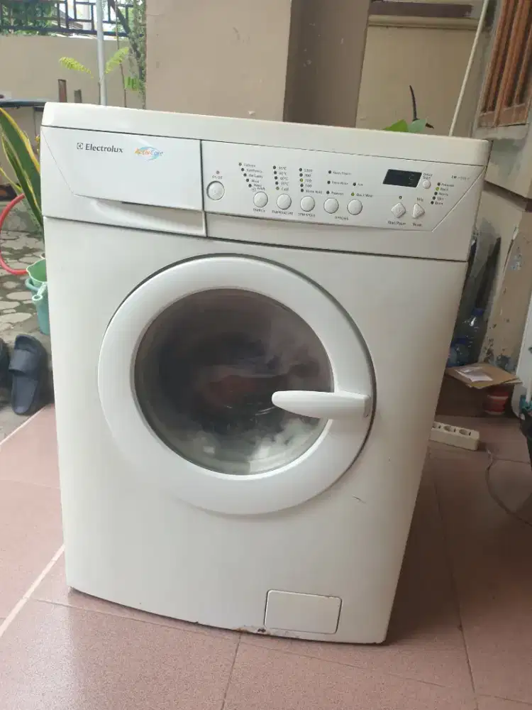 Mesin Cuci Electrolux