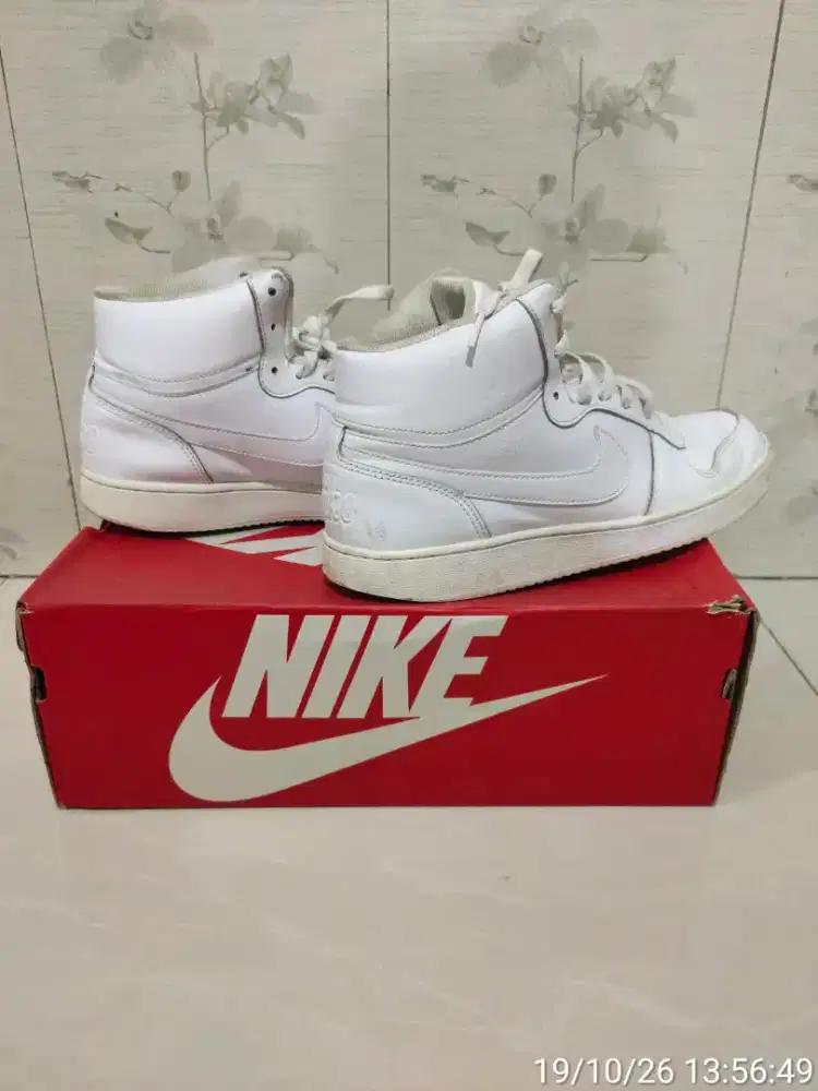 SEPATU NIKE ASLI