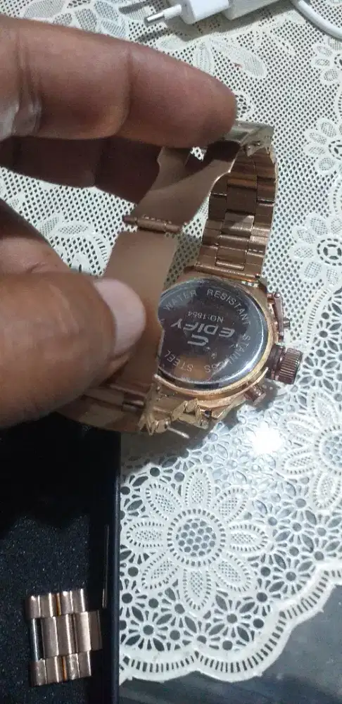 Jam keren murah.