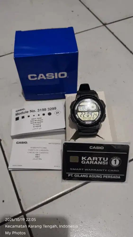 Jam tangan digital Casio AE1000