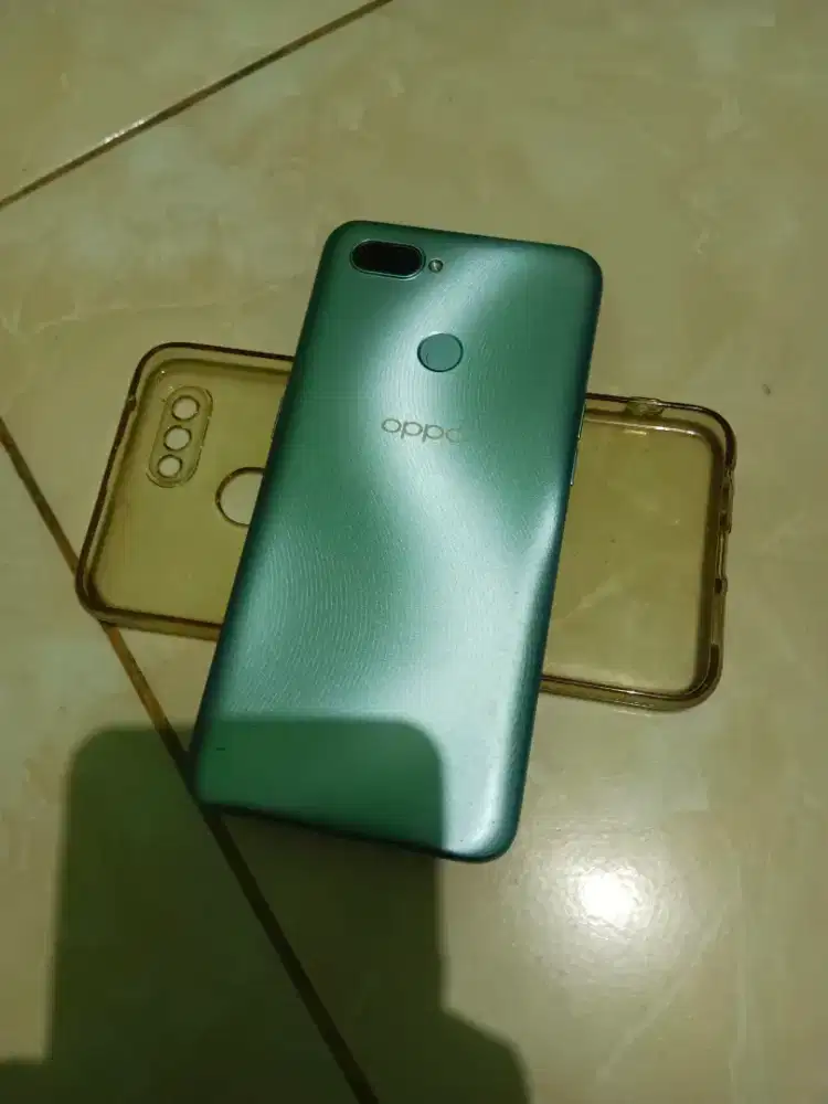 Oppo a12 3\32 batang hp only minat chat aja dan nego