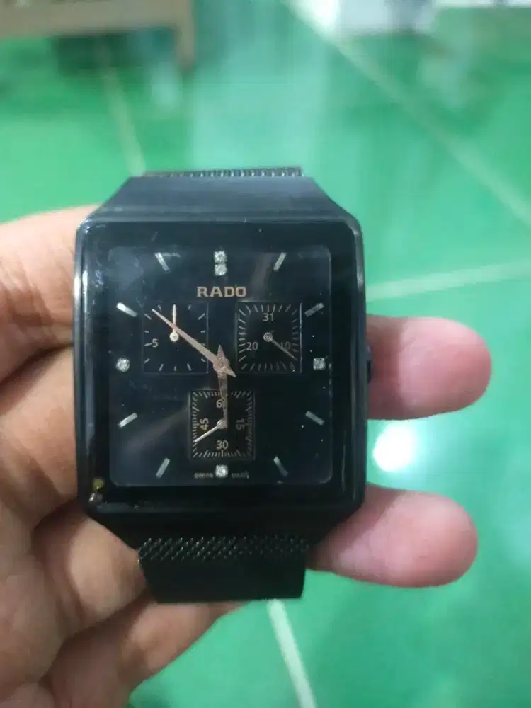Jam tangan pria