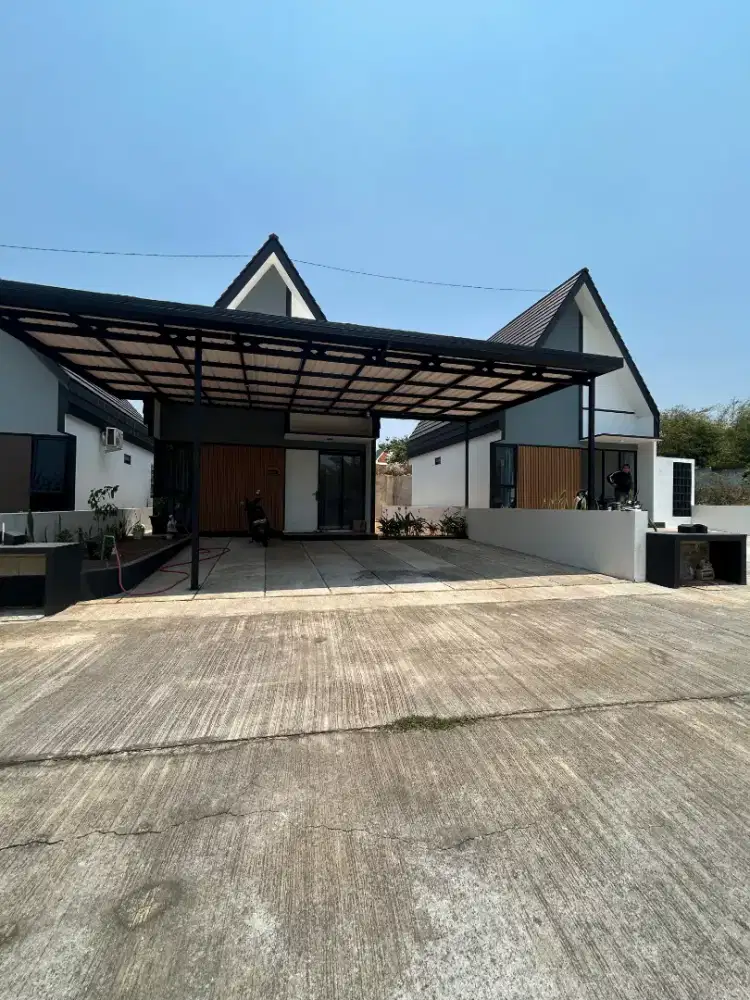 Dijual rumah baru design Scandinavian di jl Untung Suropati manyaran