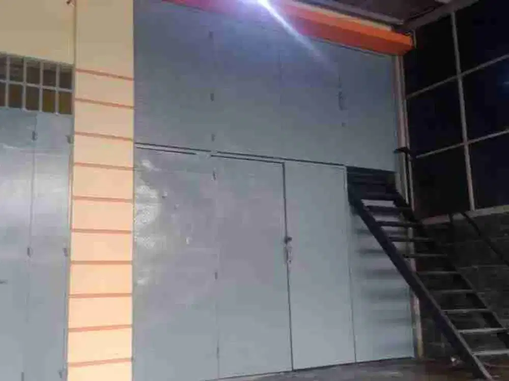 Gudang Siap Pakai di Elang Laut Pantai Indah Kapuk