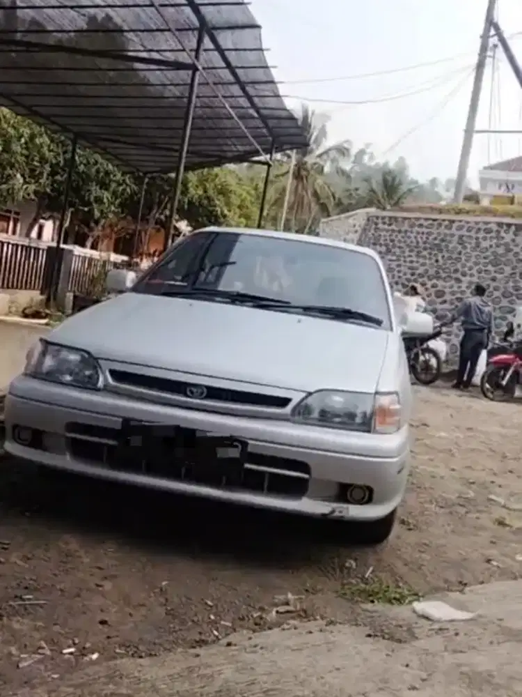 Dijual Mobil Starlet capsul silver 1994