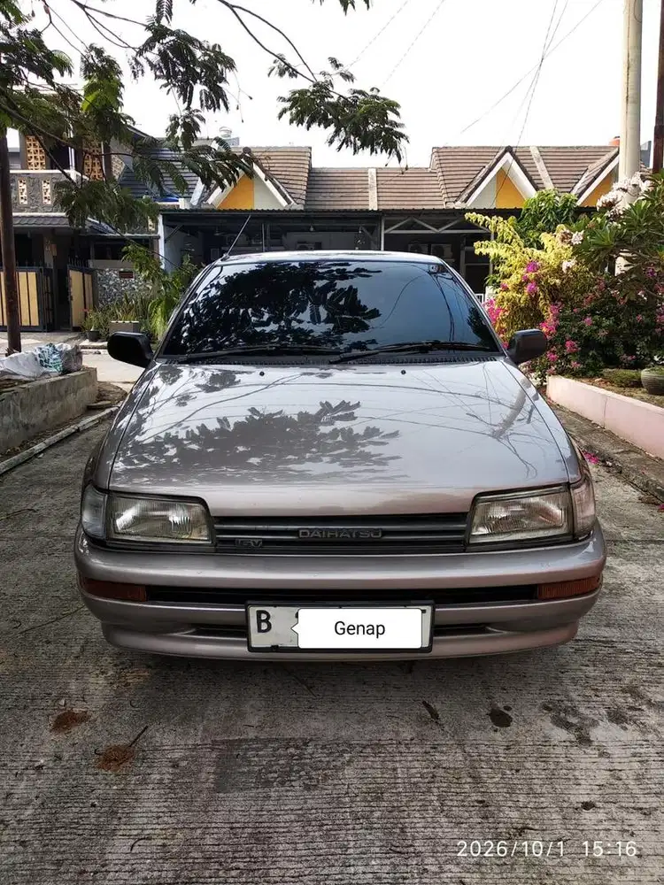 Daihatsu Charade Classy