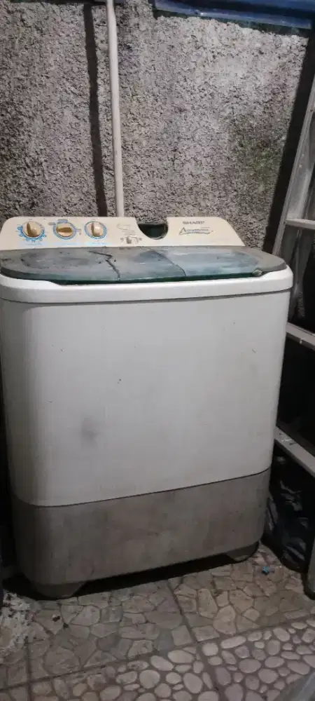 Mesin cuci 2 tabung merek suara aquamagic