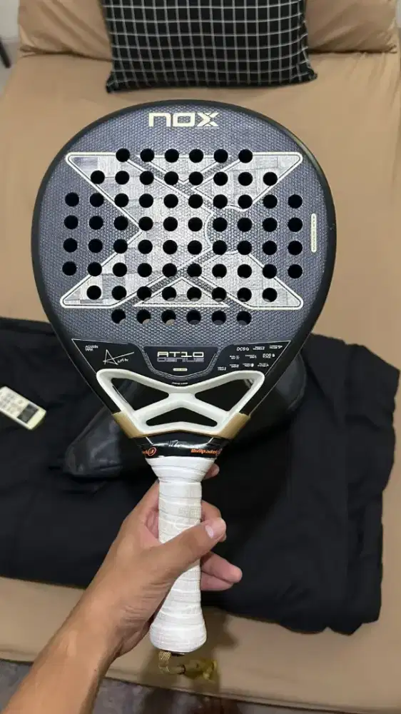 Raket padel NOX AT10 18K carbon