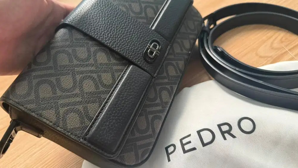 Hand bag pedro original like new