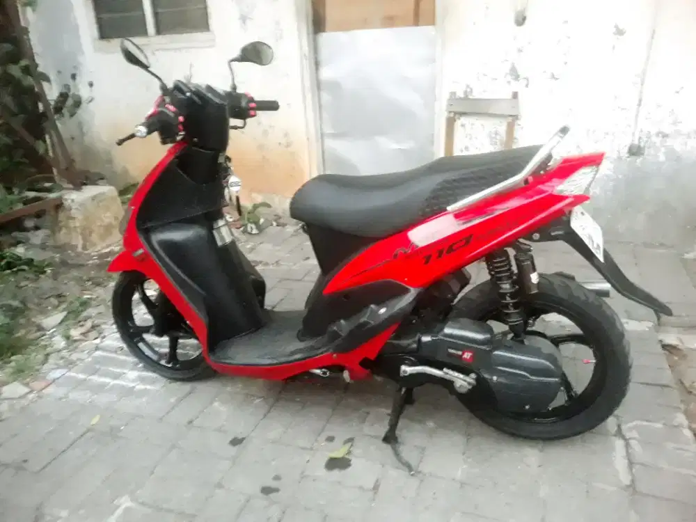Yamaha Mio Sporty putih 2007