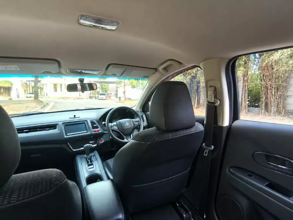 Dijual Ceeepaatt...HRV E Metic. Th 2016