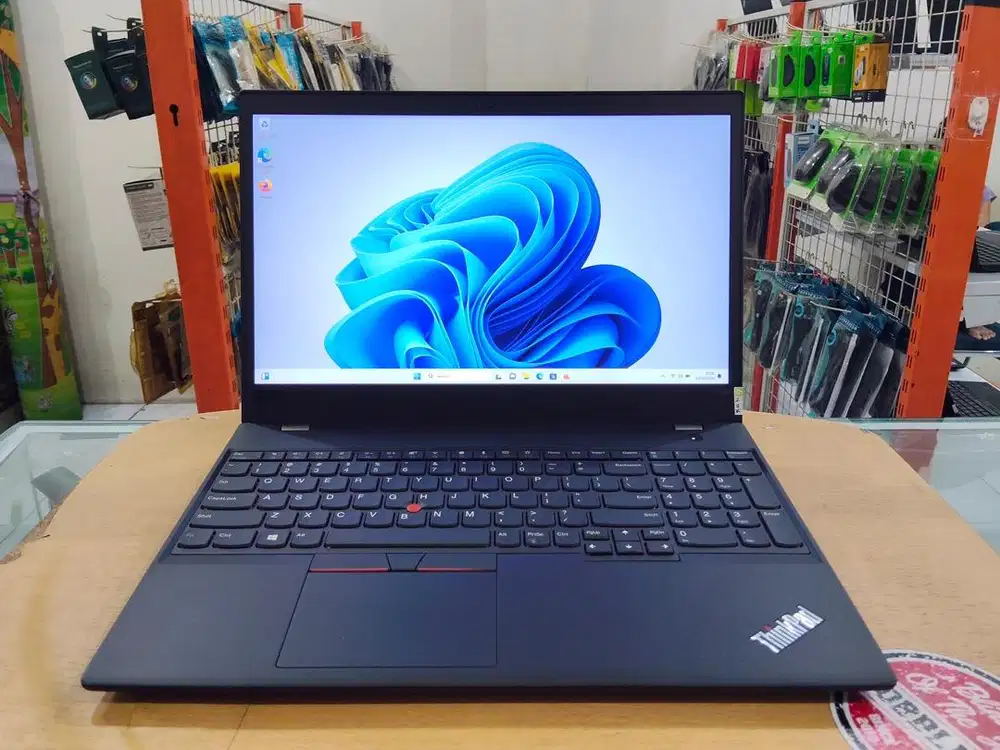 Lenovo ThinkPad T580 Core i5Gen7 Ram 8GB SSD 256GB 15in Mulus