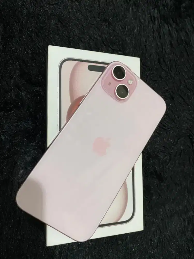 Iphone 15 plus pink