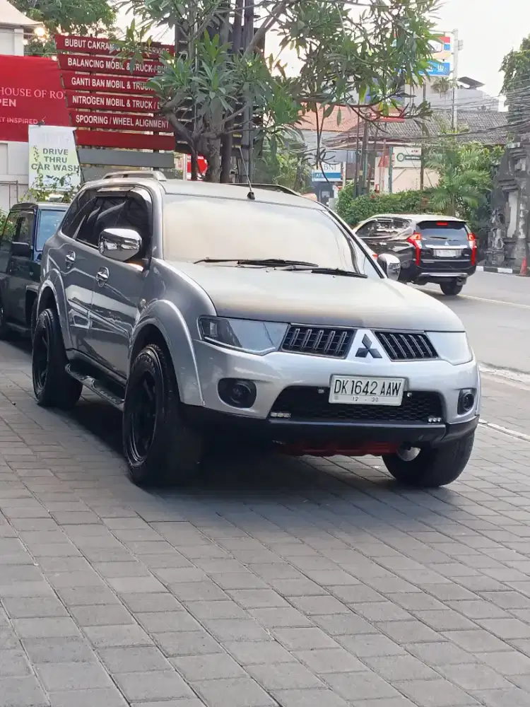 PAJERO SPORT DAKAR EXCEED AT SOLAR TAMPILAN GANTENG