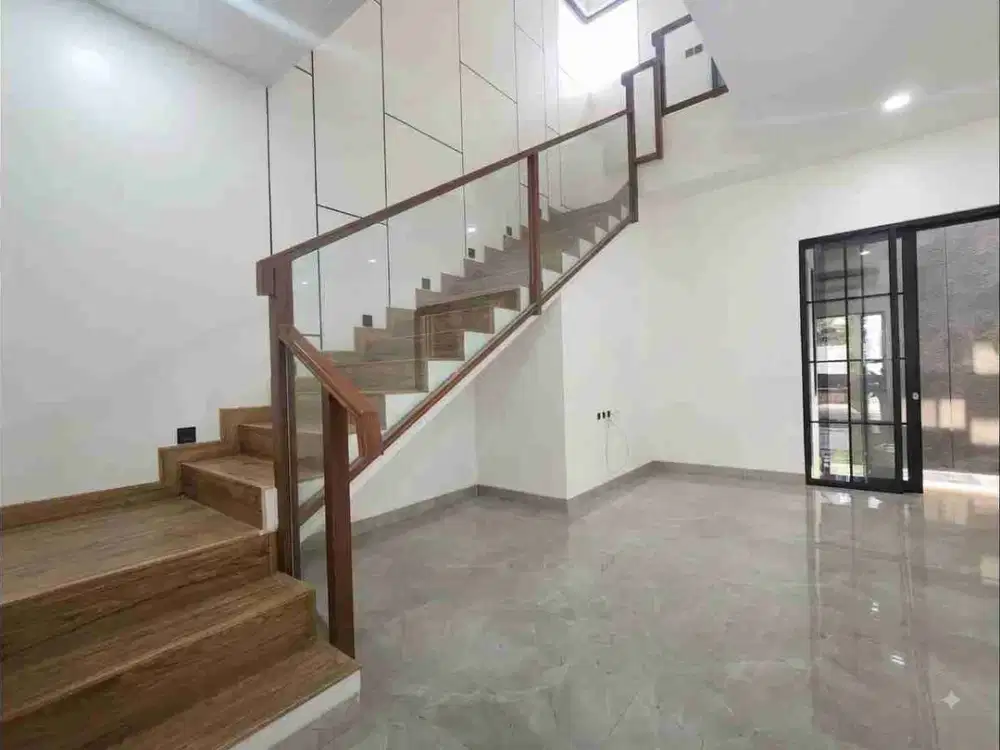 Dijual Rumah Baru, Mewah Di Griya Loka BSD