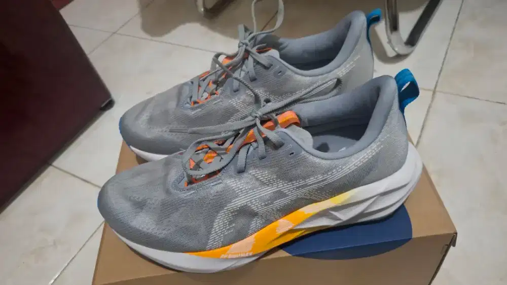 Asics NovaBlast 5
