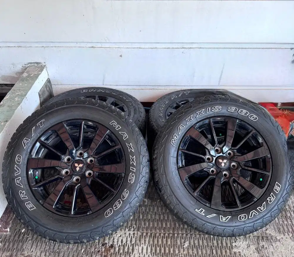 Velg Pajero R18