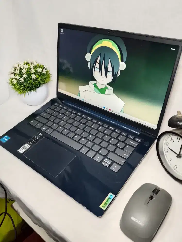 Lenovo ideapad Slim 3 Intel core i3 1115G4 Gen 11 Mulus Terlaminasi !