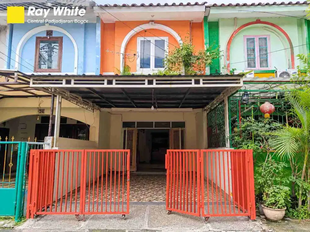Rumah 2 Lantai Bukit Cimanggu City Cluster Taman Mediterania SHM