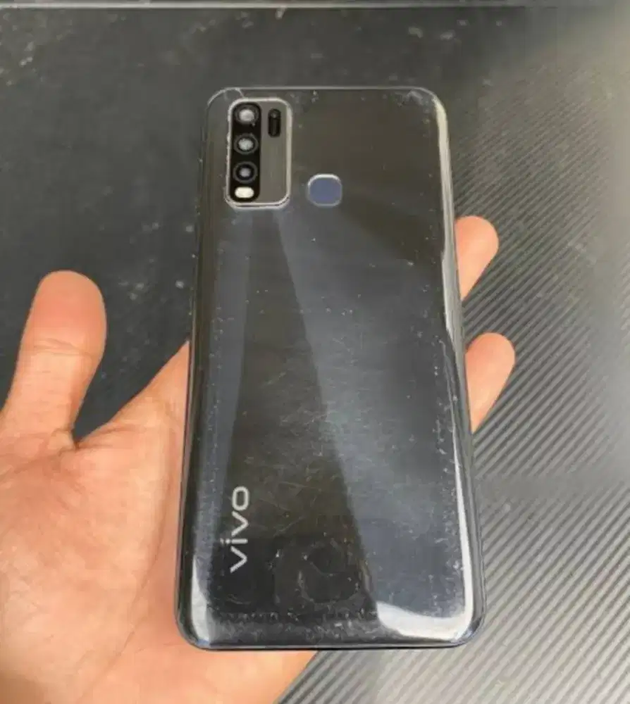 Dijual hp Vivo y50 ram 8/128 minus layar ada tompel layar ngangkat