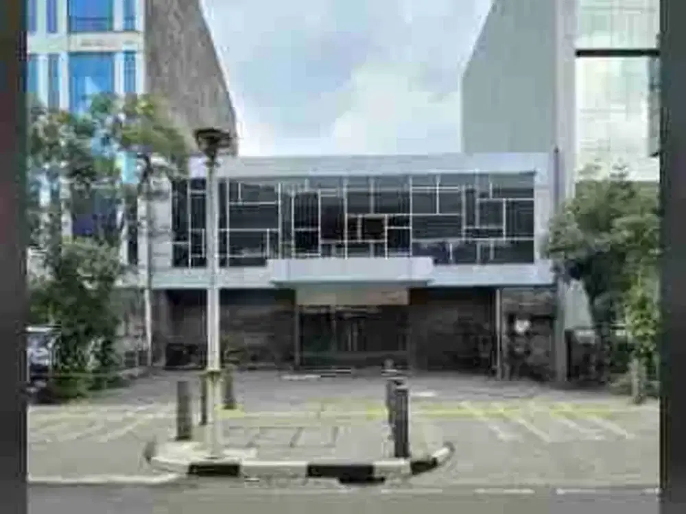 Jual Gedung 2 lt Senopati Kebayoran Baru
