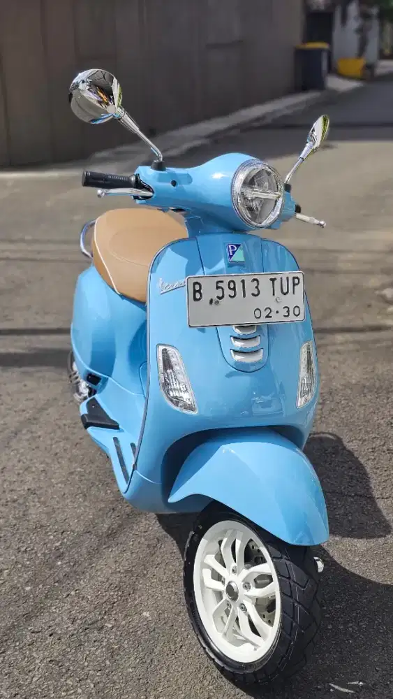 VESPA LX 125 I-GET BLUE CAPRI