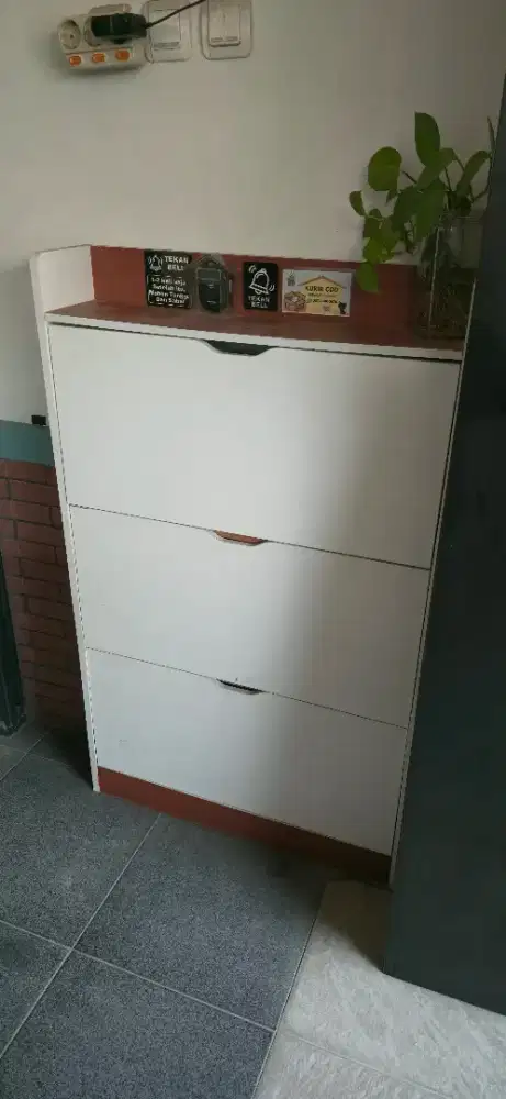 Rak Sepatu bahan MDF