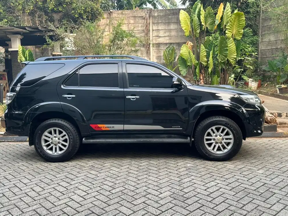 Toyota fortuner G vnt 2014