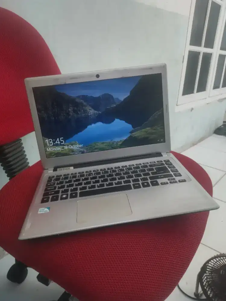 Acer V5 -431 Intel Pentium Ram 4GB HDD 500GB