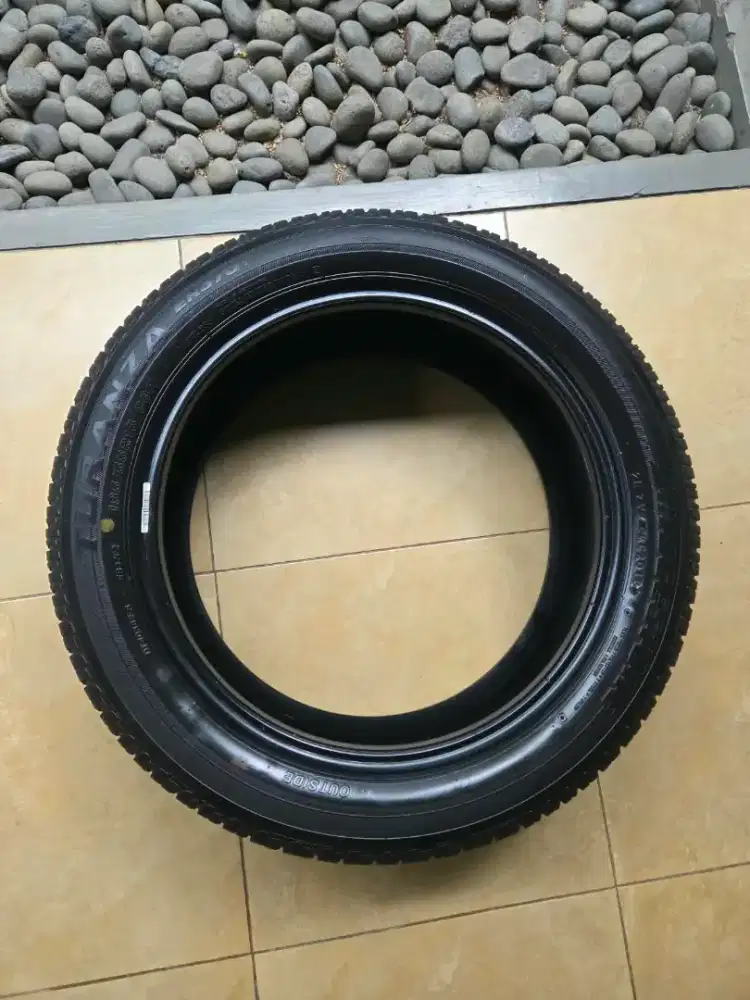BAN MOBIL BRIDGESTONE