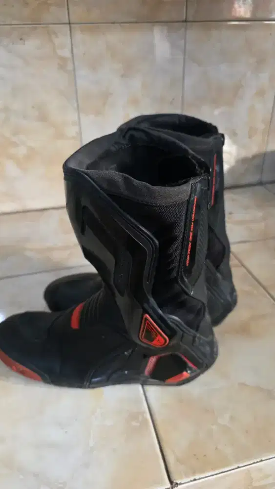 SEPATU BOOTS DAINESE