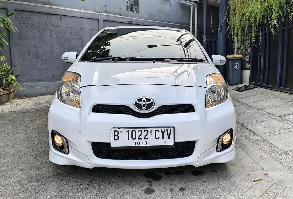 YARIS TRD Sportivo AT Thn 2012
