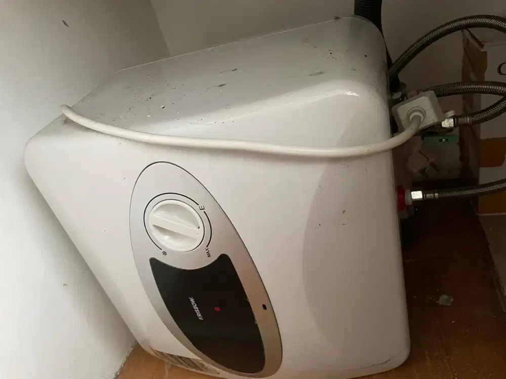 Dijual Water Heater bekas