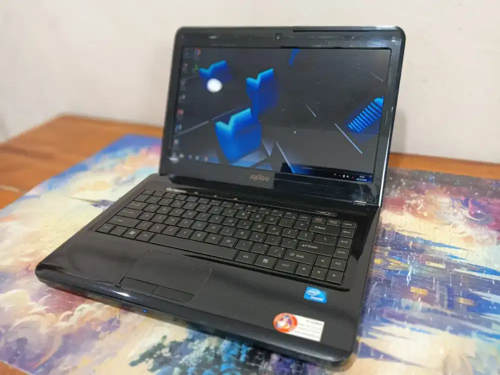 Laptop Axio neon 14 inci