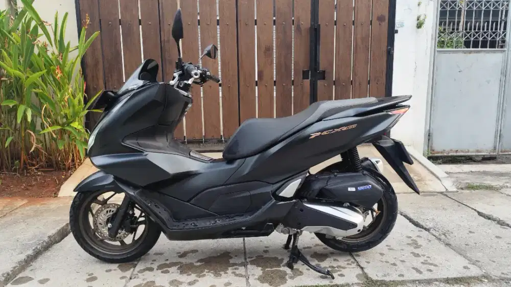 Honda pcx 160 abs th 2025 km low istimewq