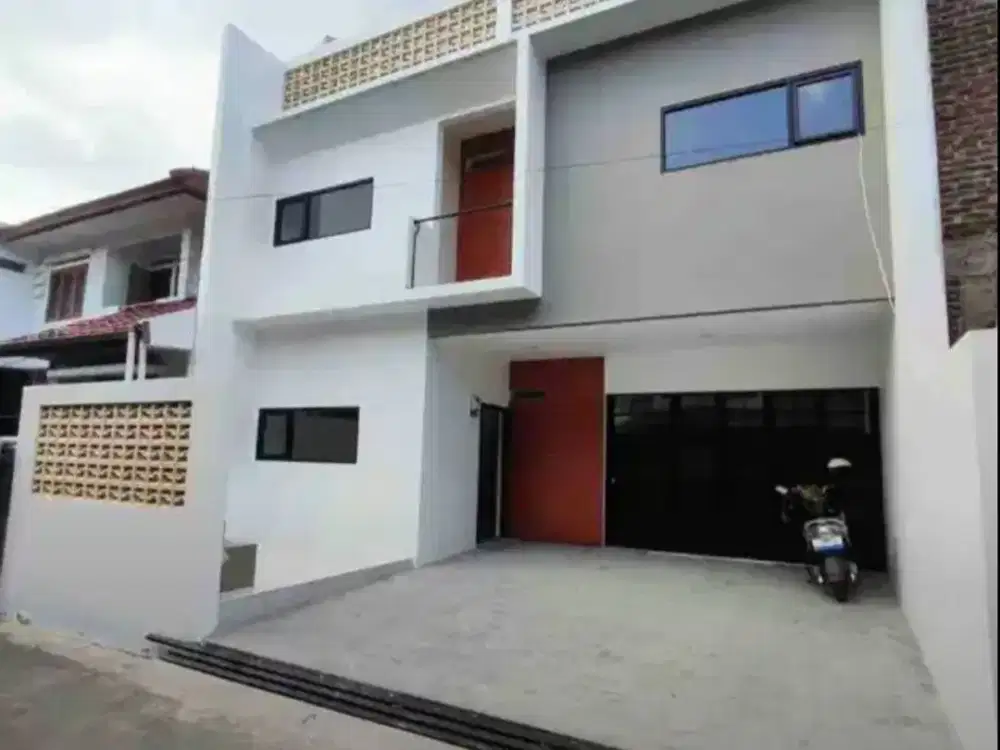 Jual Rumah Baru 2 Lantai Modern Nyaman Dekat Mall di Turangga