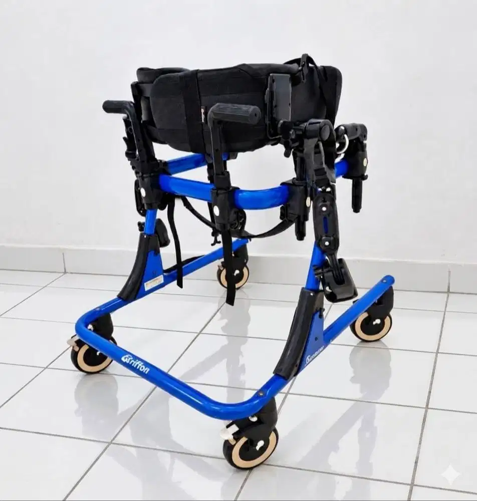Rifton Pacer Gait Trainer (Penopang tubuh mandiri).