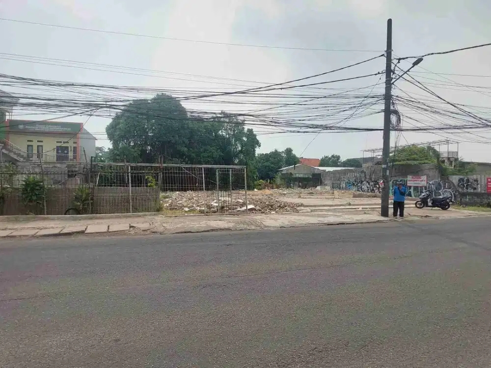 Tanah dipinggir jalan raya pamulang timur tangsel